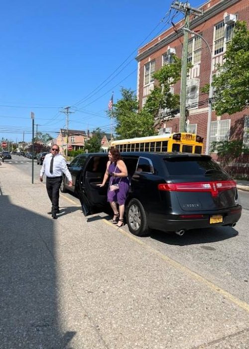 lga-airport-limo-service-2 limo transfer service